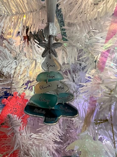 Customer photo review of Personalized Family Sea Glass Christmas Starfish Tree Acrylic Ornament With 1-15 Names And Year Festive Winter Gift For Family