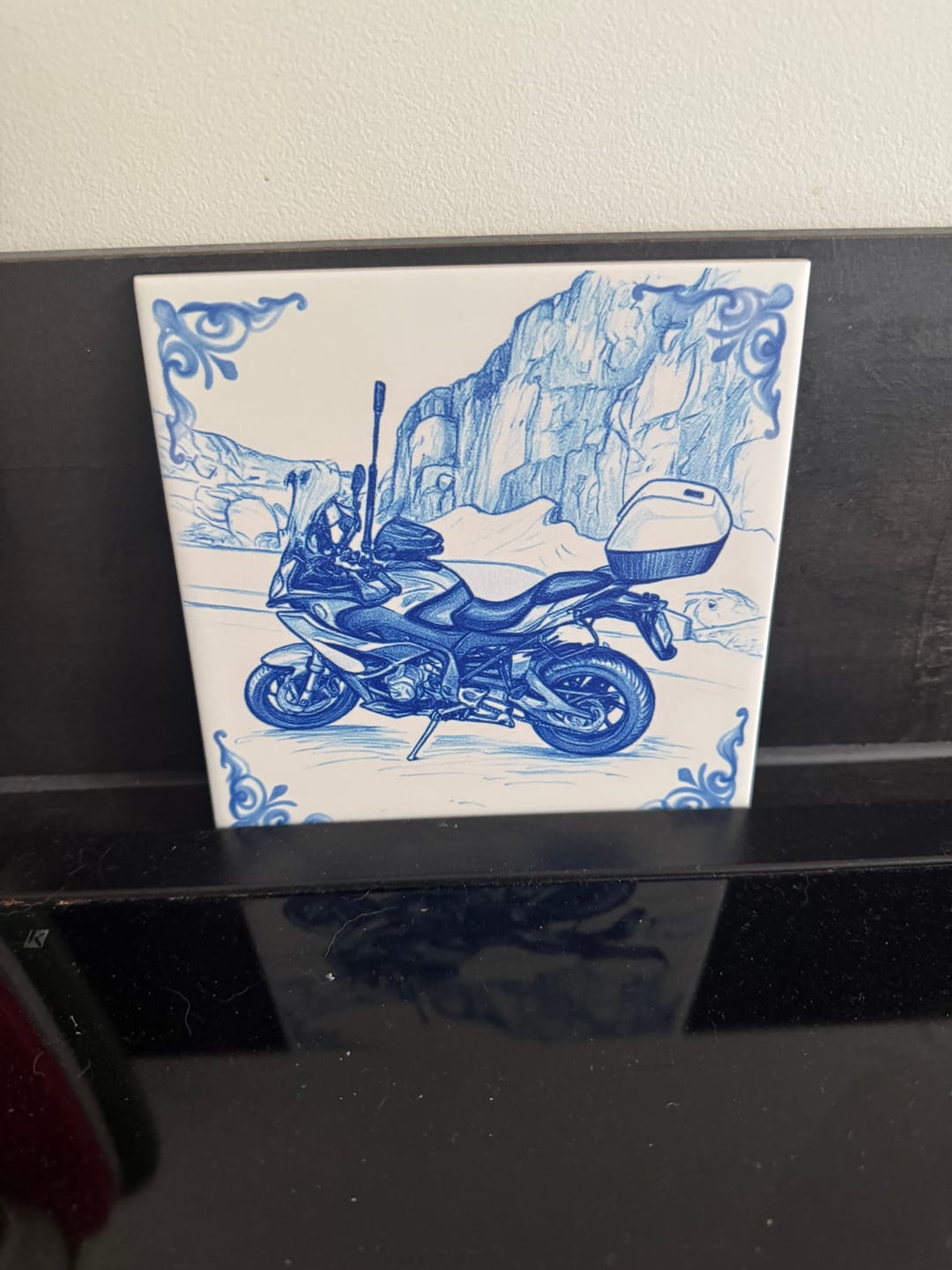 Customer photo review of Delfts Blauw tegeltje bedrukken met eigen motor