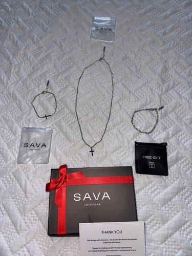 Customer photo review of CROSS BRACELET | Silver