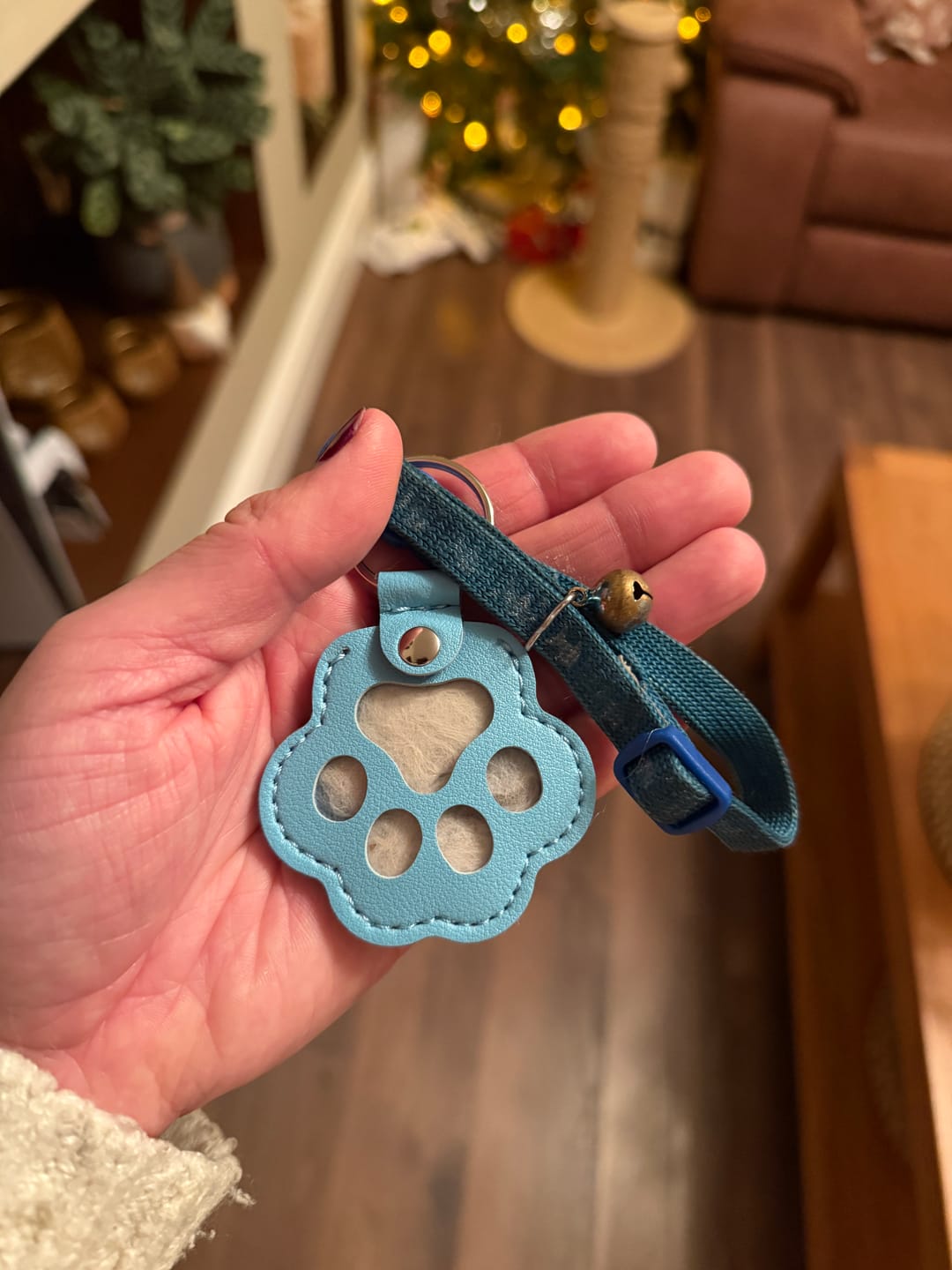 Customer photo review of FurEver With You – Pet Hair Keepsake Keyring