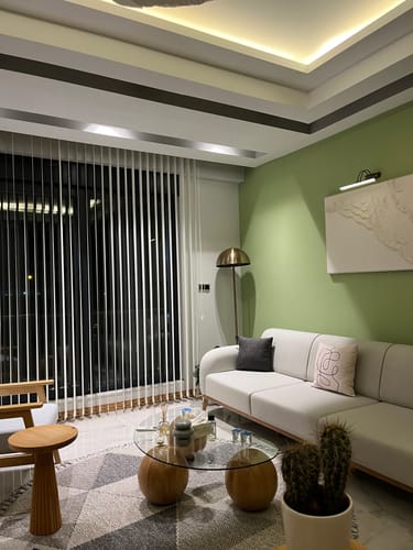 Customer photo review of Cam Orta Sehpa - Açık Ladin Top Ayaklı Modern Sehpa