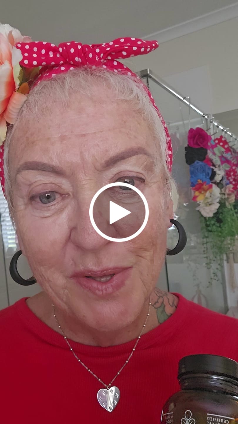 Customer video review of Organic Moringa Capsules