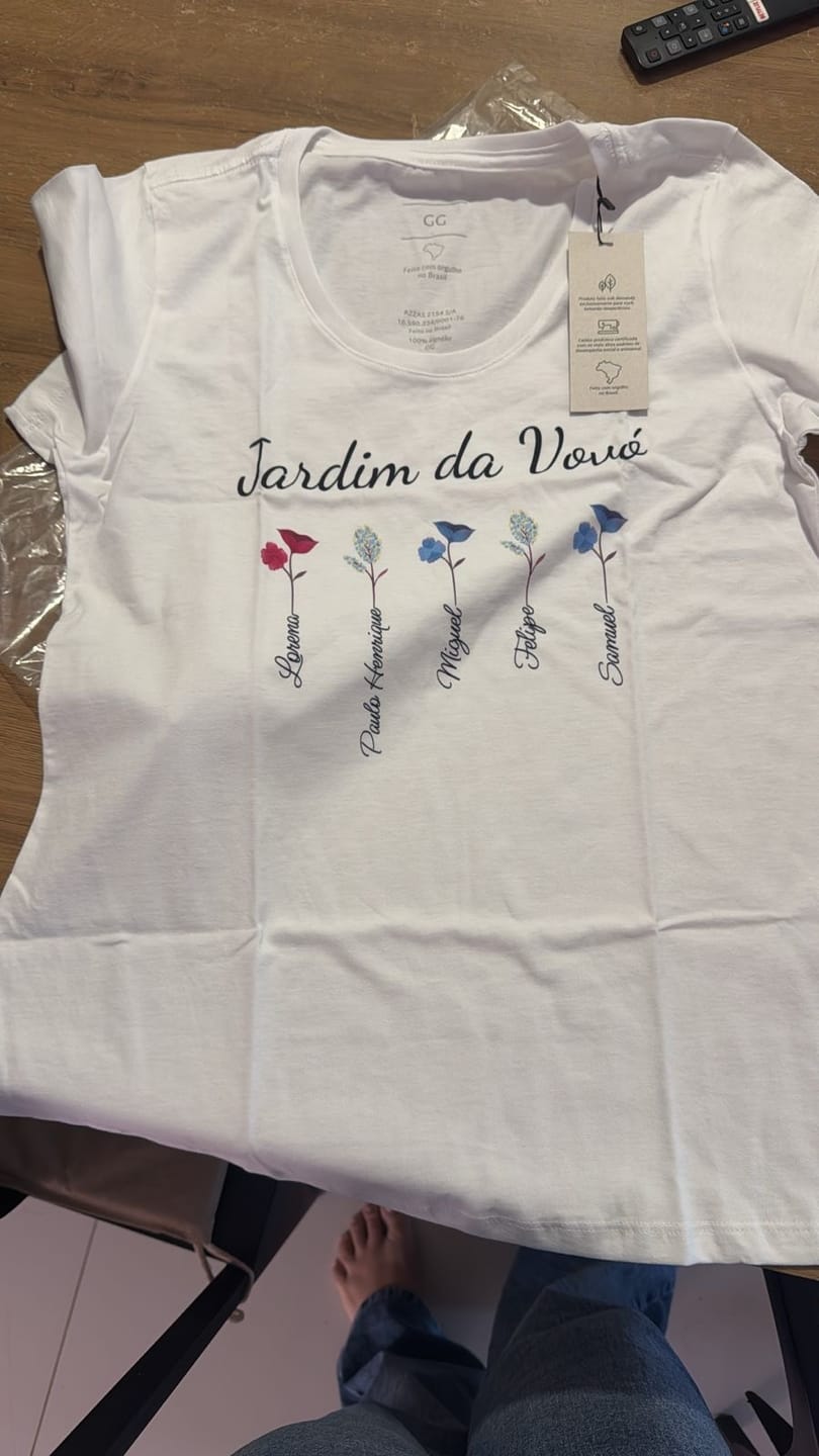 Customer photo review of Camiseta Personalizada Jardim da Vovó - BRANCA - Algodão 100%