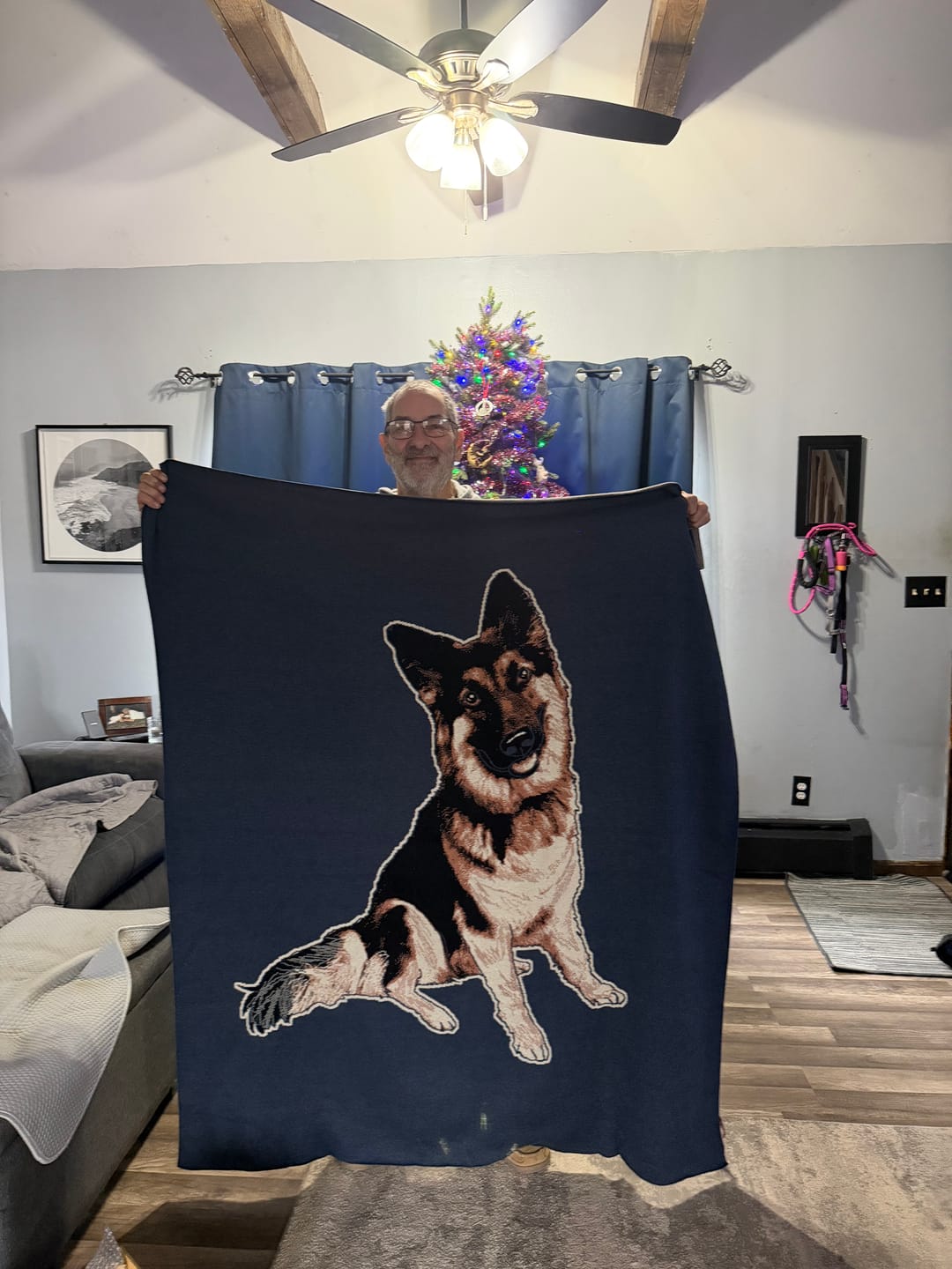 Customer photo review of Plain Dog - Custom Knitted Blanket