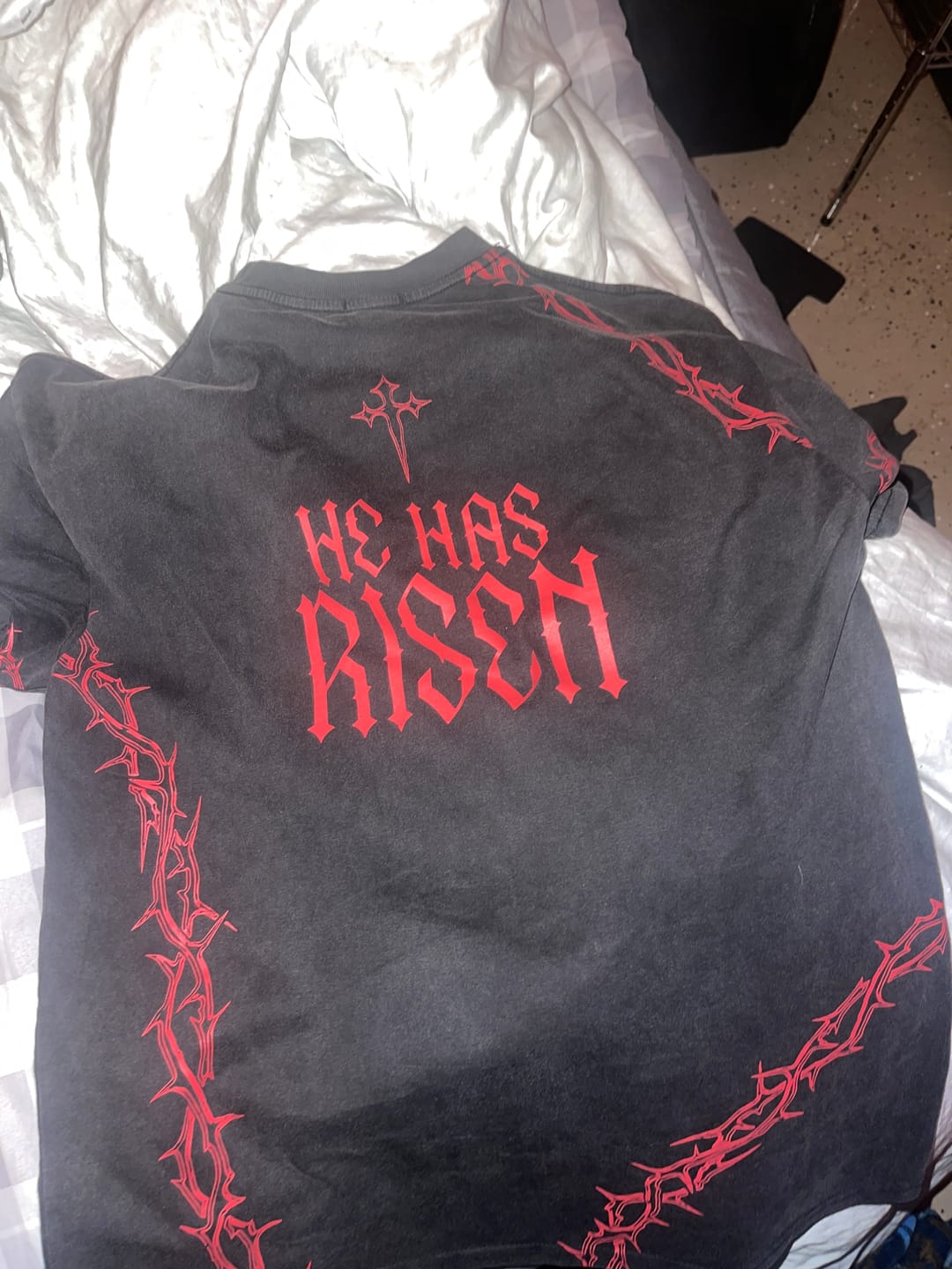 Customer photo review of Risen T-Shirt - Acid Wash