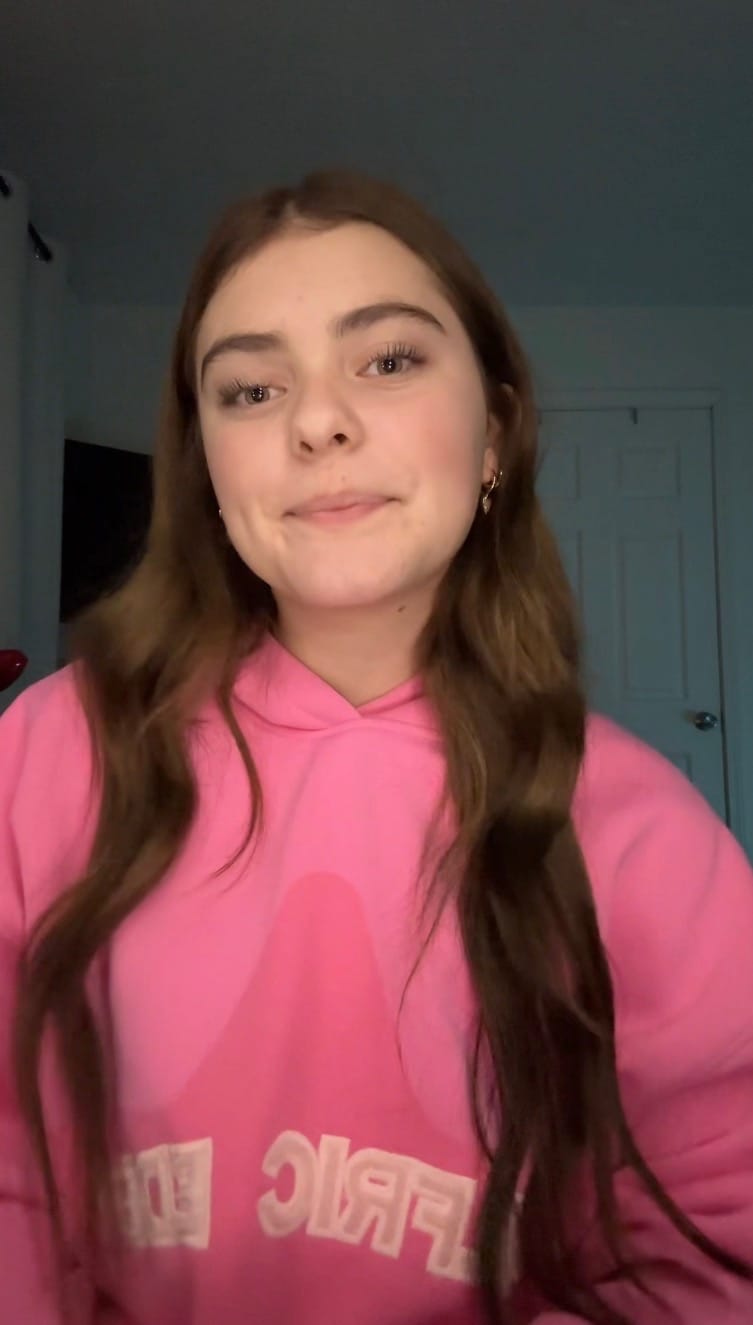 Customer photo review of Aelfric Eden Oversized Colorful Eden Star Pullover Hoodie