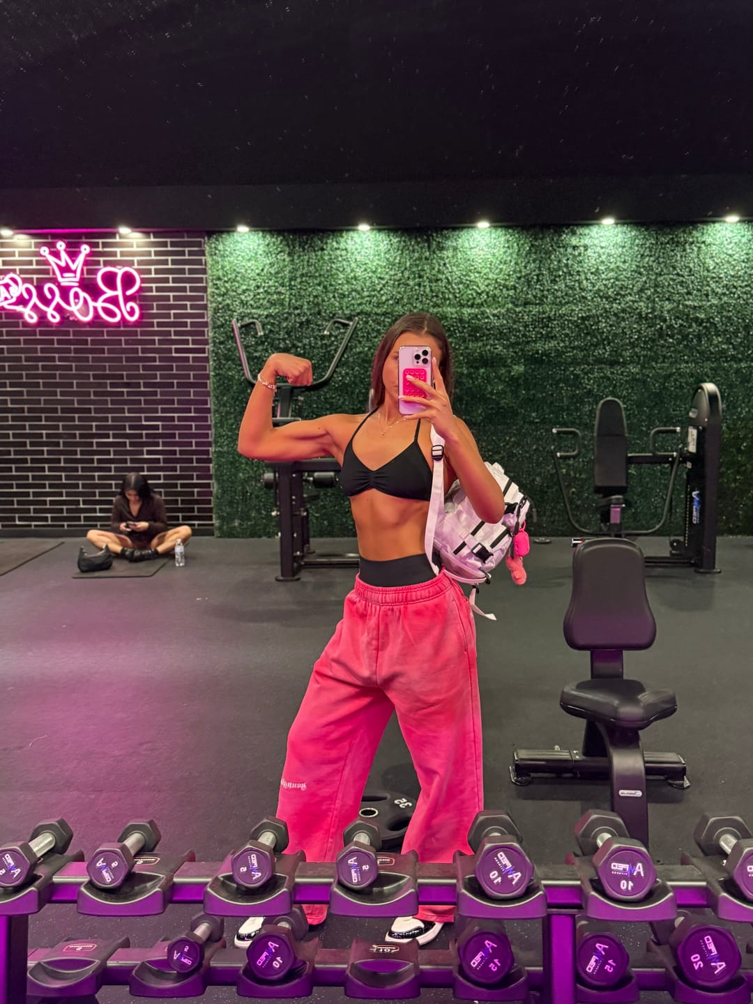 Customer photo review of 2129 - Core Baggy Sweats