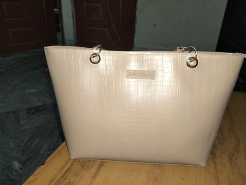 Customer photo review of Off White New Wave Tote Bag