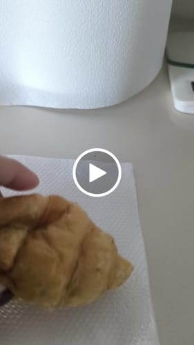 Customer video review of 15 Cornetti proteici ripieni di crema al limone