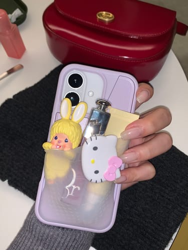 Customer photo review of iPhone 16