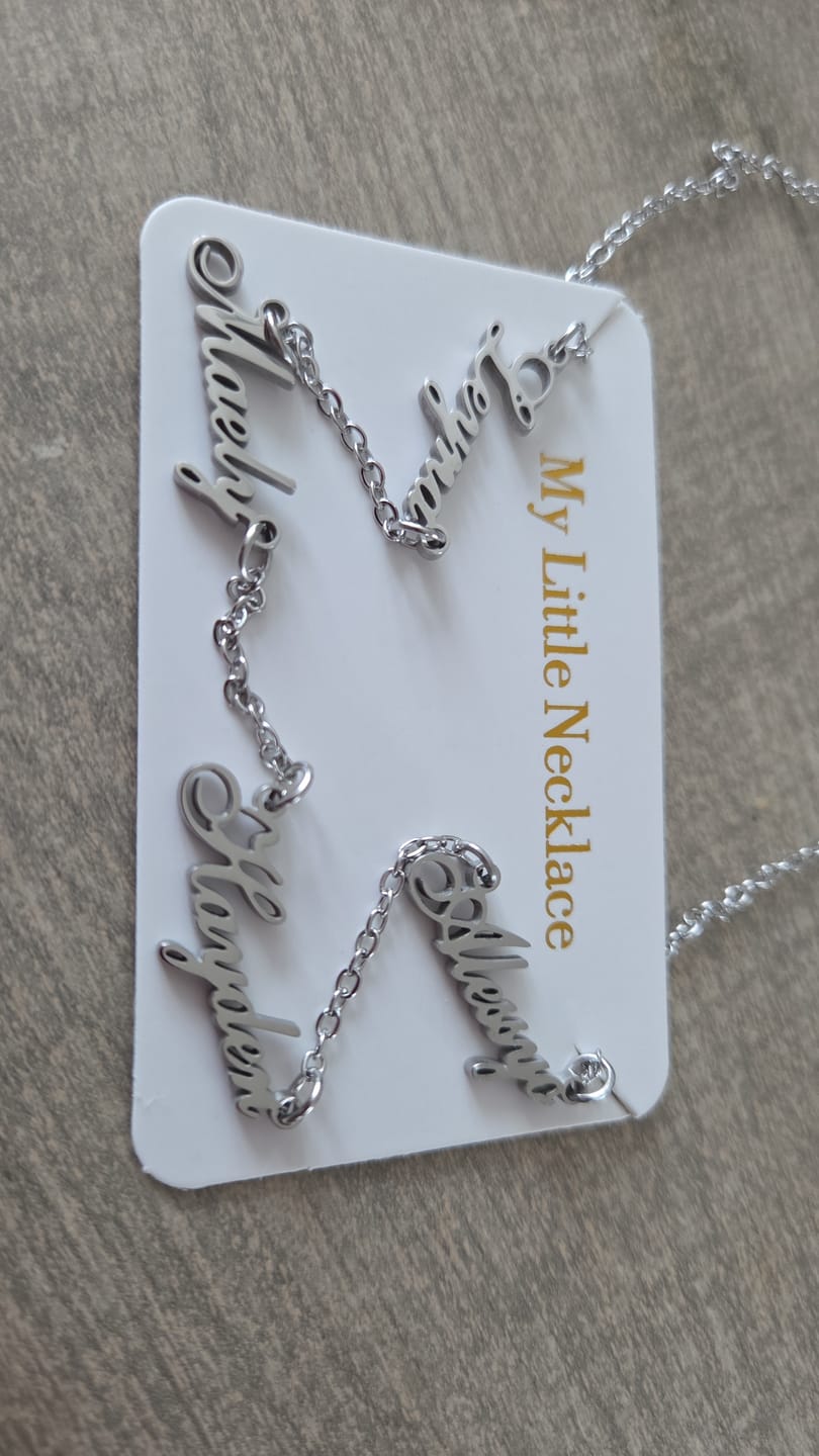 Customer photo review of Collier Personnalisé Plusieurs Prénoms
