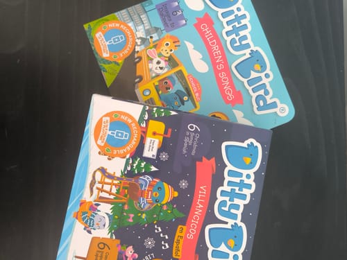 Customer photo review of Libro Interactivo Musical Children’s Songs - Ditty Bird