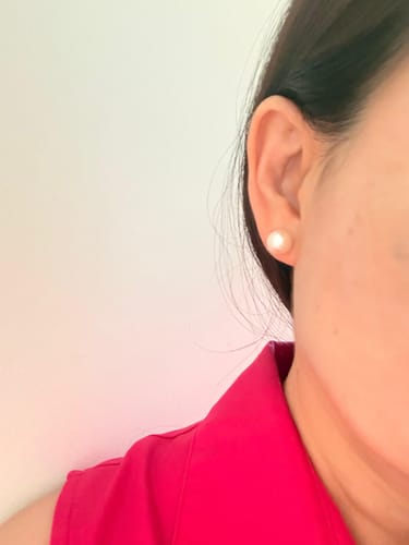 Customer photo review of 18K Gold﻿ Top Grade Freshwater White Pearl Stud Earrings KE00023