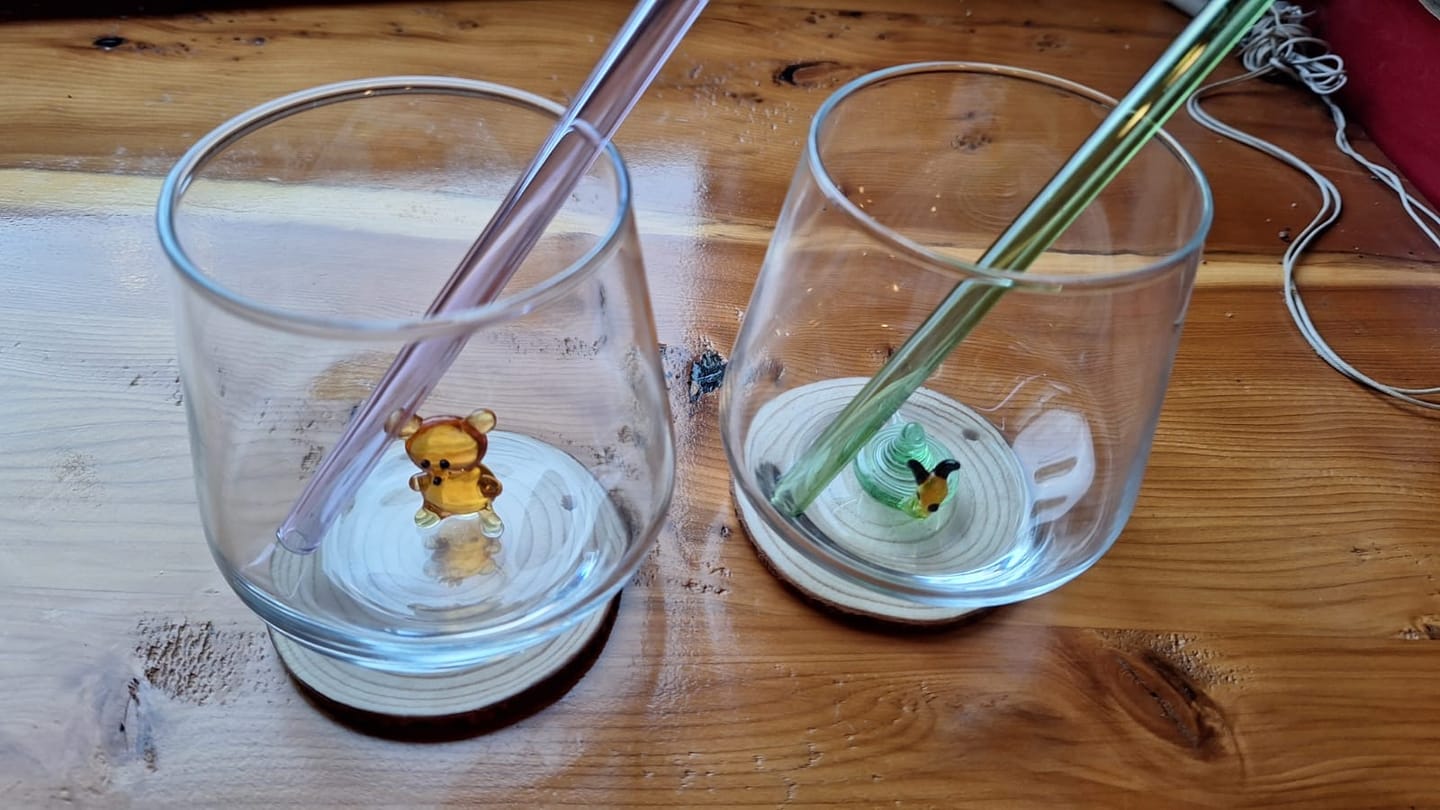 Customer photo review of Snail Glass