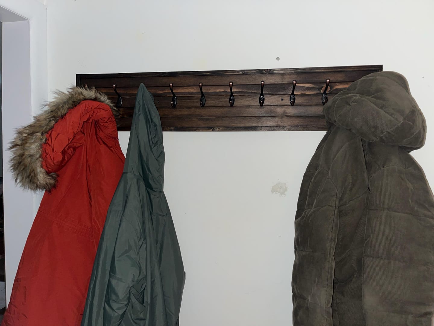 Customer photo review of Rustic Farmhouse Style Wooden Coat Rack - Weathered White