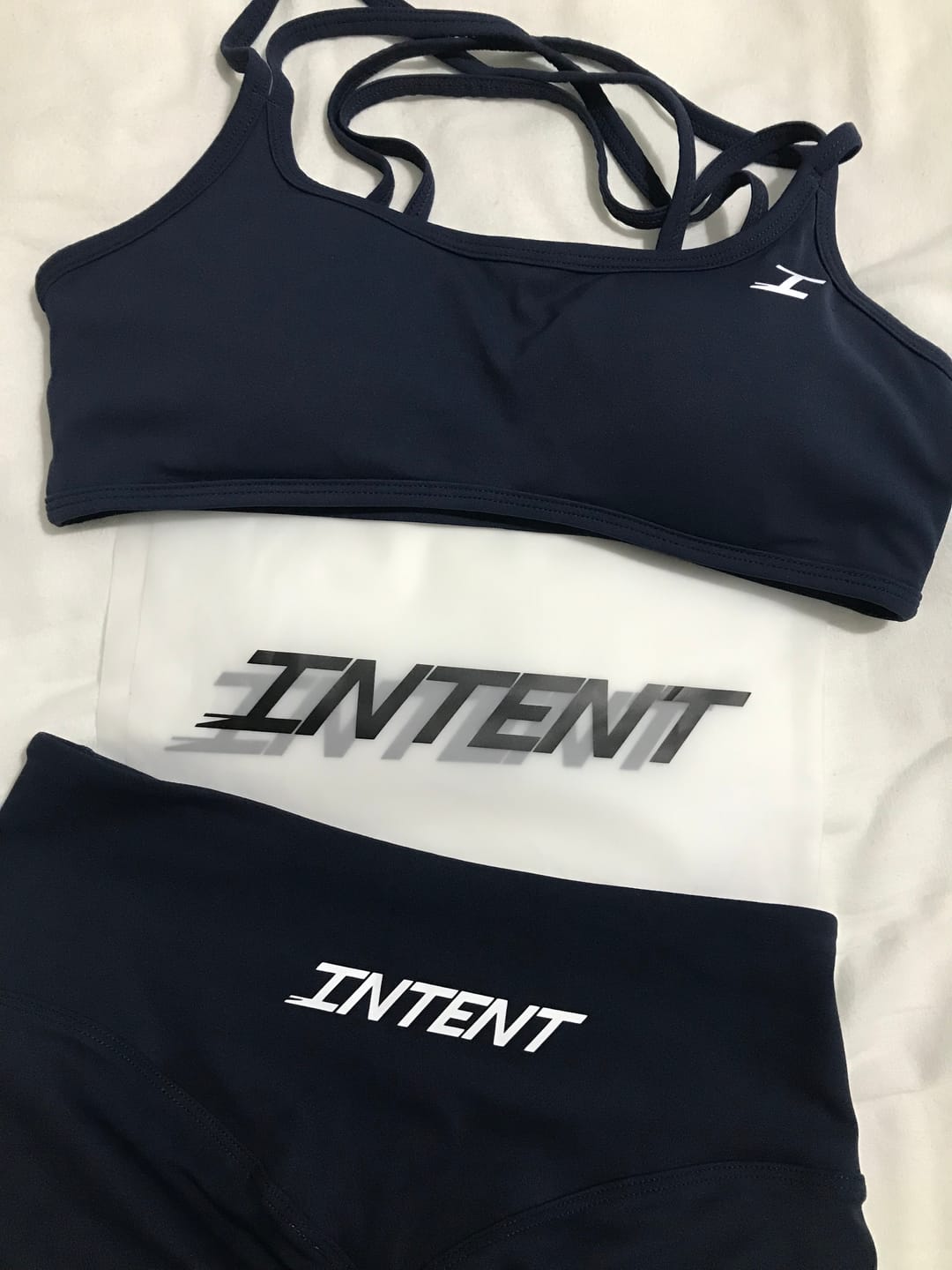 Customer photo review of ASCEND INVISIBLE SCRUNCH LEGGINGS - Midnight Blue