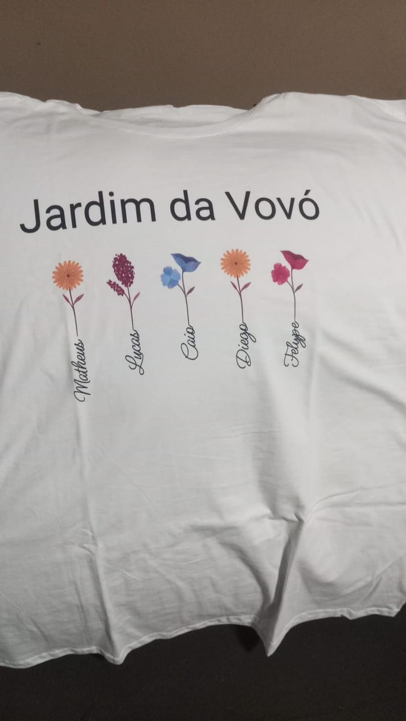 Customer photo review of Camiseta Personalizada Jardim da Vovó - BRANCA - Algodão 100%