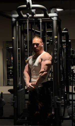 Customer photo review of Pro Athlete Muscle Compression - 2 PACK