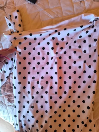 Customer photo review of VESTIDO ISABELLA LUNARES BLANCO