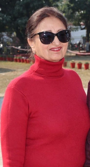 Customer photo review of Charli Fleece Statement Pullover