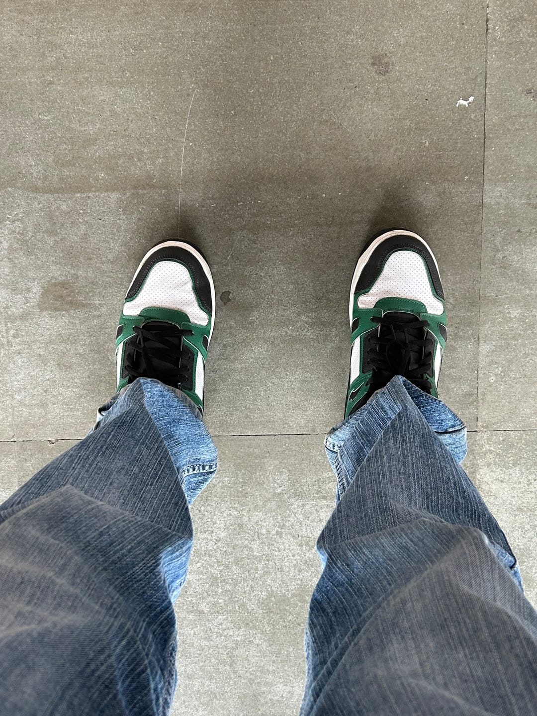 Customer photo review of ASH Black Green