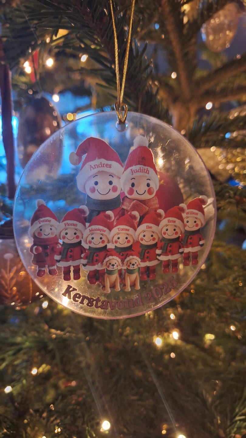 Customer photo review of Familienmitglieder mit 1-9 Personen - Personalisierter Baumschmuck
