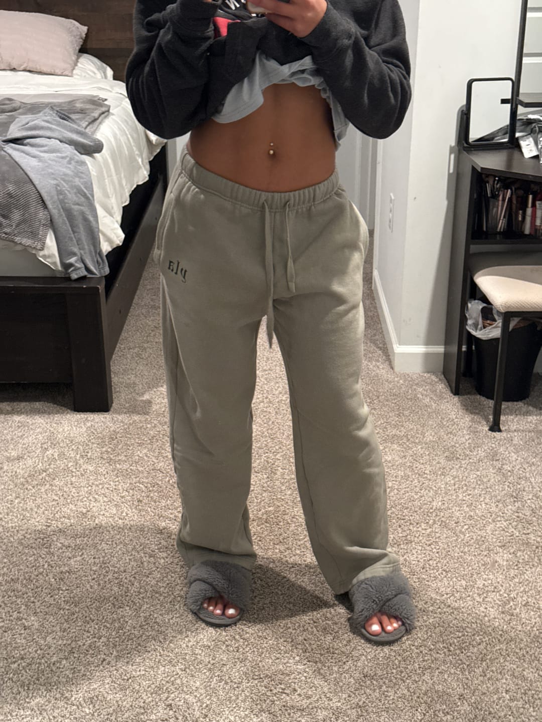 Customer photo review of W229 - Urban Straight Leg Joggers