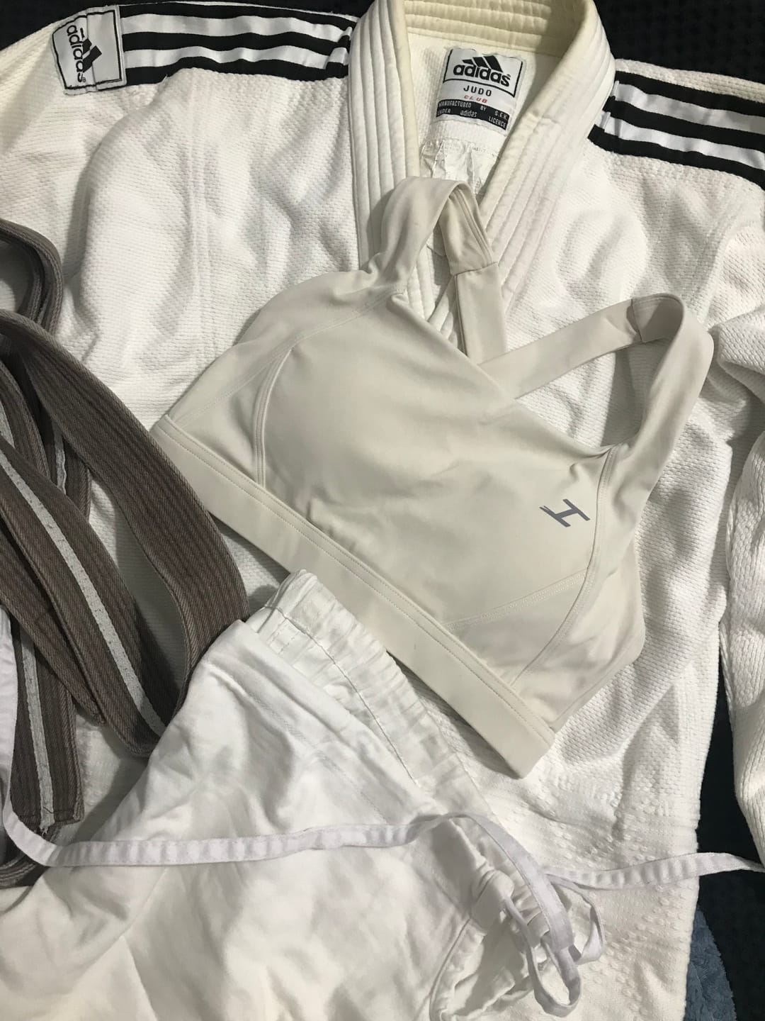 Customer photo review of ASCEND CROSSBACK SPORTS BRA - Vanilla