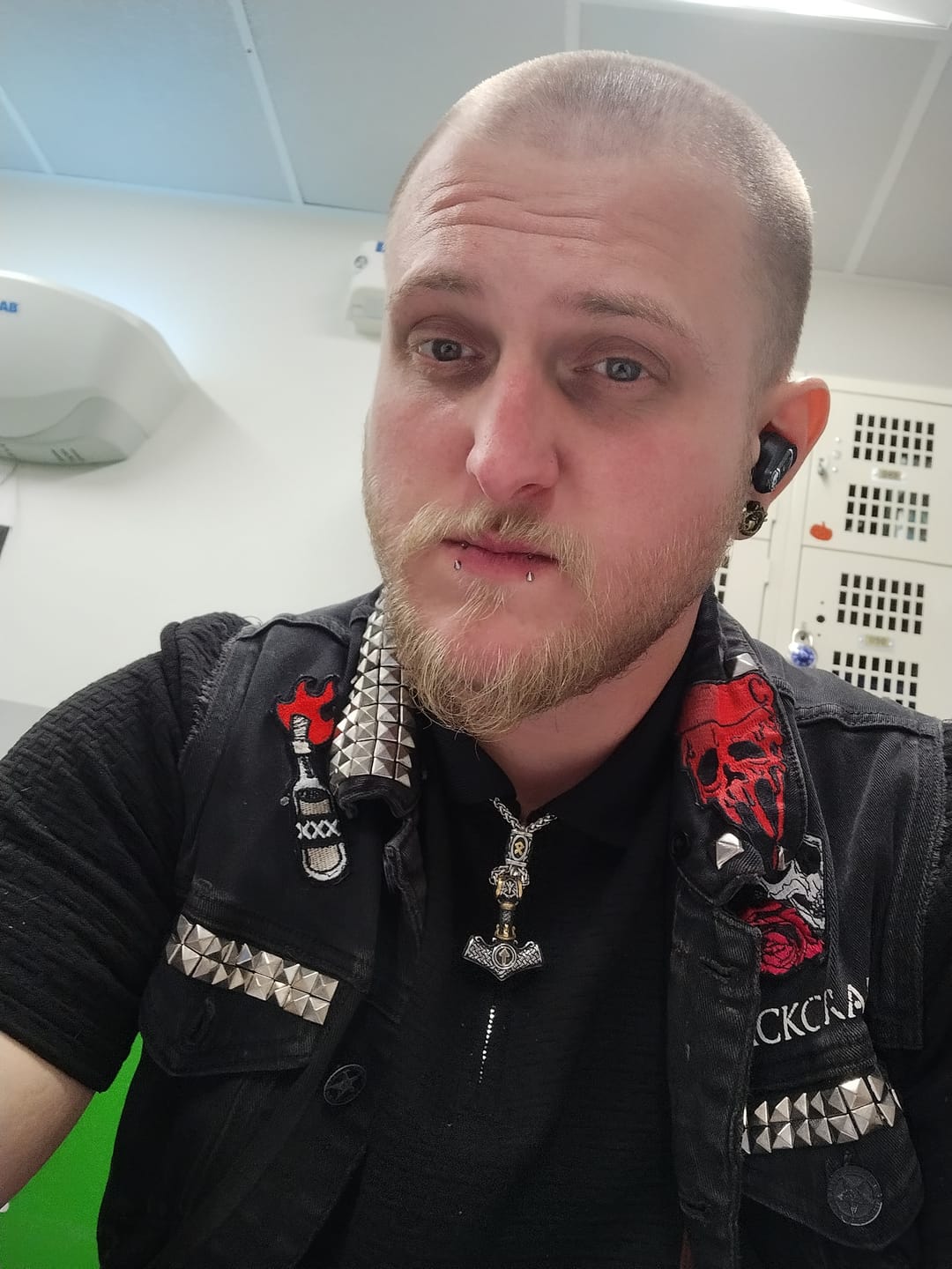 Customer photo review of Wrathbringer - Stainless Steel Mjolnir Necklace