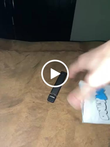 Customer video review of Tier 2 Live Hash Rosin Disposable Vape