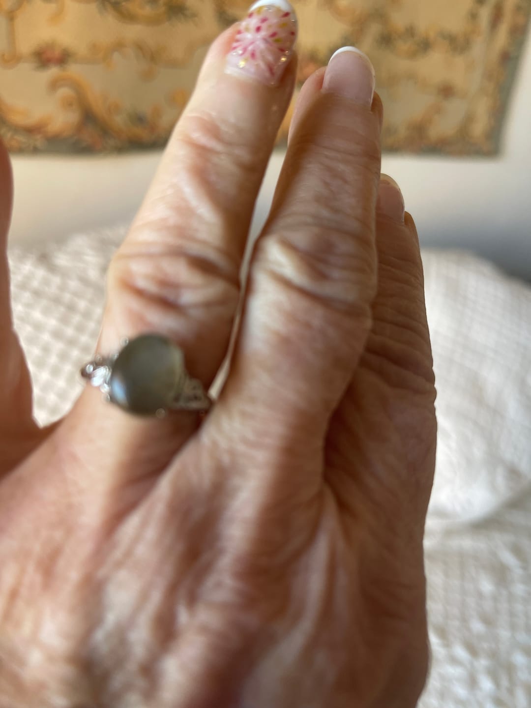 Customer photo review of Bague "Amara" en Labradorite