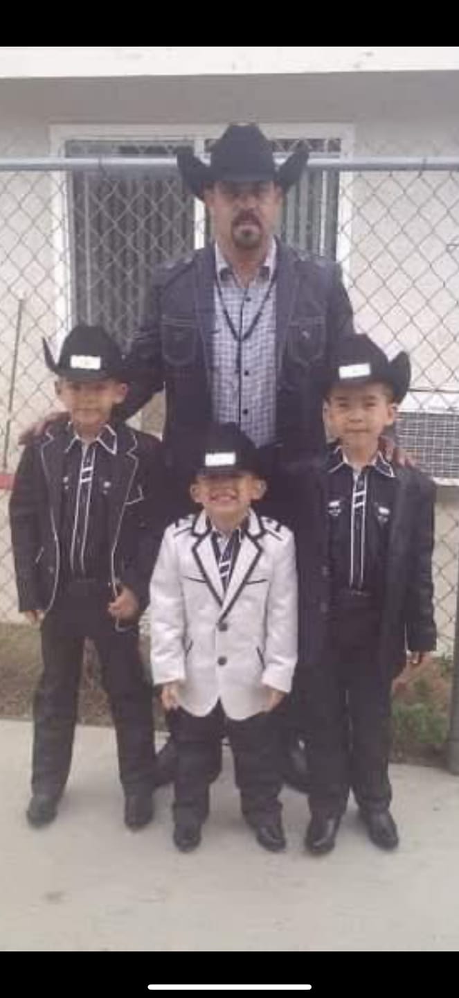 Customer photo review of Lamasini Men's Premium Bootcut Jean - Black