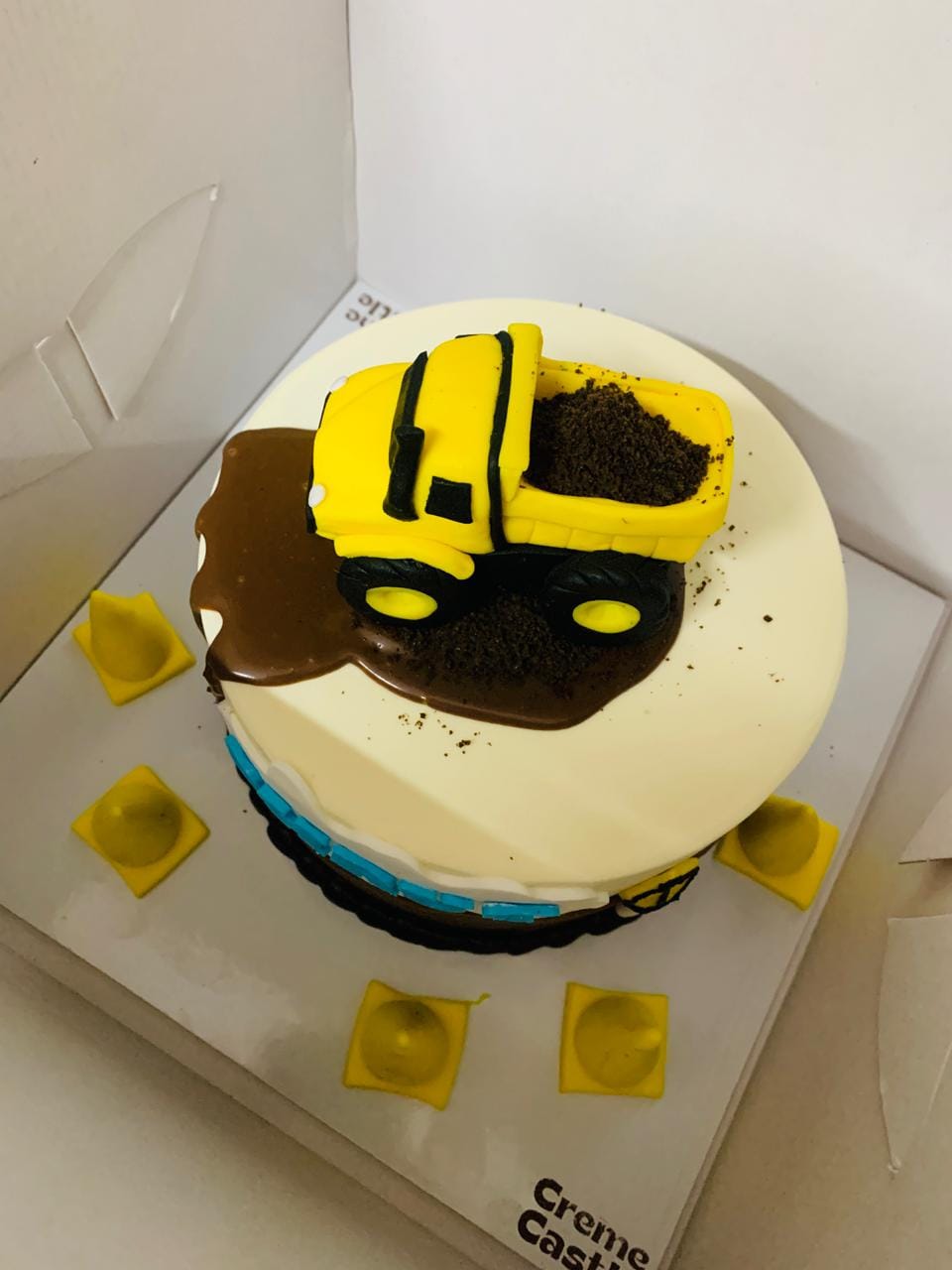 Customer photo review of Construction Theme Cake