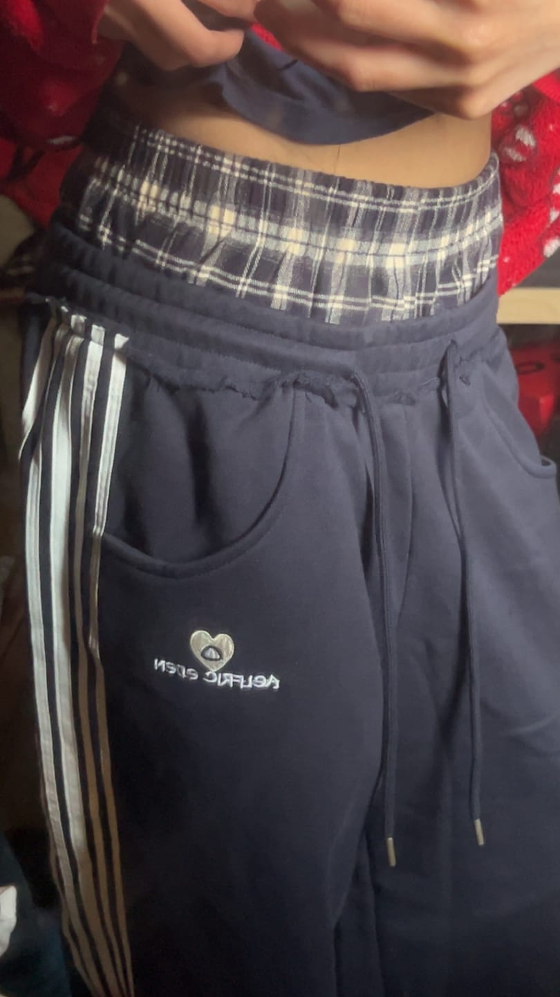 Customer photo review of Aelfric Eden Double Waist Baggy Sweatpants