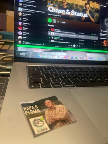 Customer photo review of 500 sticker 5x5 cm - OFFERTA