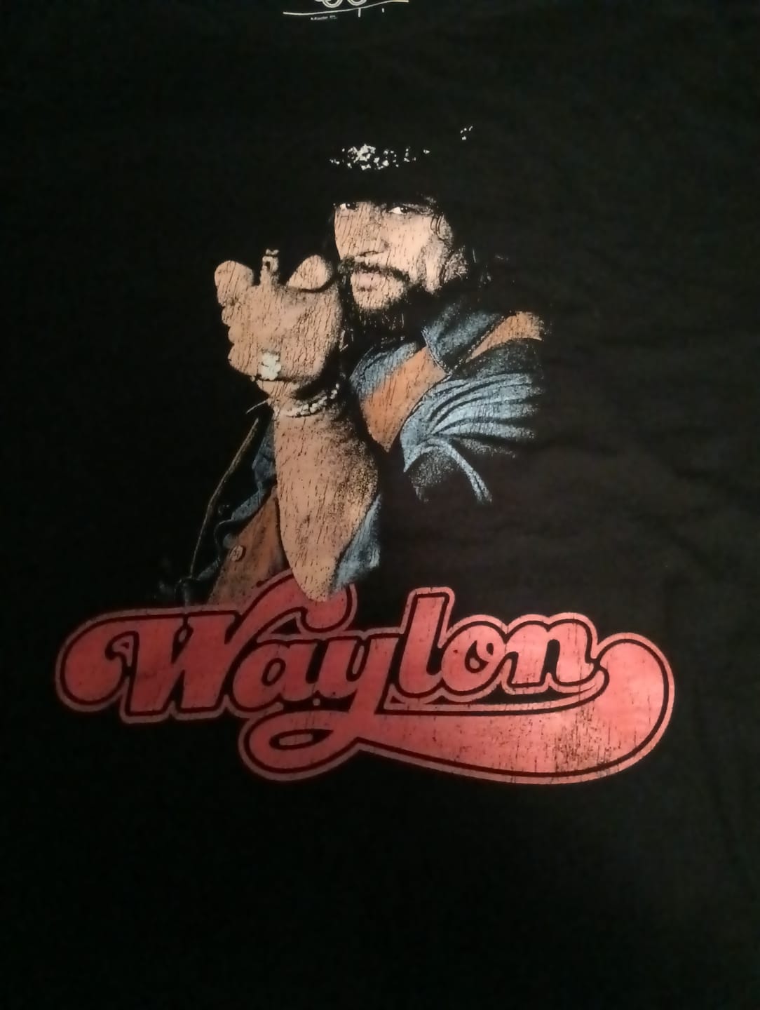 Customer photo review of Waylon Jennings Fan Club Subscription Tee Shirt Box