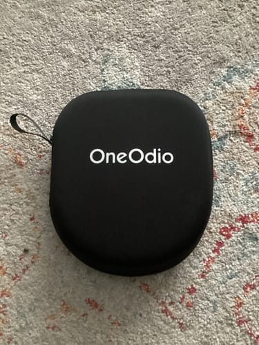 Customer photo review of Oneodio A Series - Bluetooth 5.0 Active Noise Cancelling Wireless Headphones - Built-in Microphone, Type C Charging & Carry Case - Extended 2 Year Warranty Included