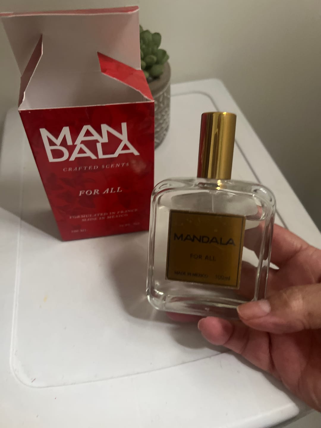 Customer photo review of Desert Mirage - Inspirado en SANTAL 33 de LE LABO 100ml-