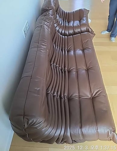 Ligne Roset TOGO Large Settee without arms 설치 사례 이미지 2