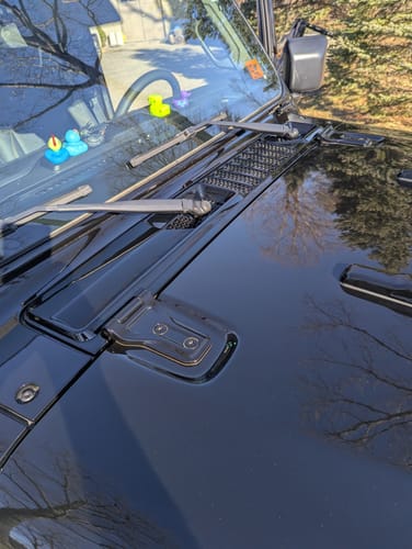 Customer photo review of Cowl Wiper Panel Painted OE Color (Fits JL/JT 2018-2026)