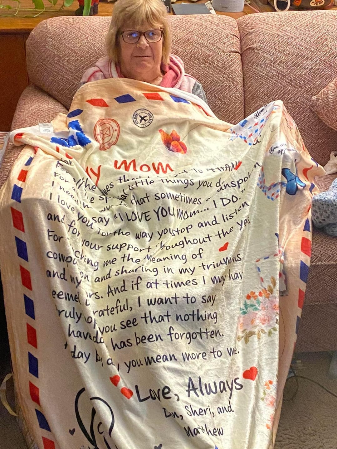 Customer photo review of Mom - Giant Post Card Blanket Gift