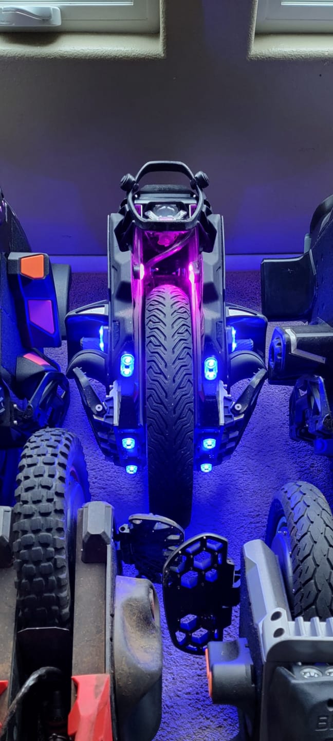 Customer photo review of Wireless LED Lights-RG5