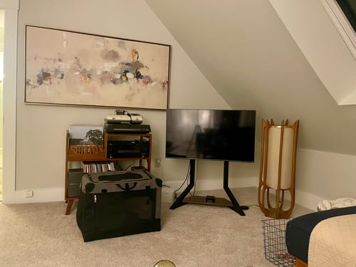 Customer photo review of Eiffel TT85 Table Top TV Stand