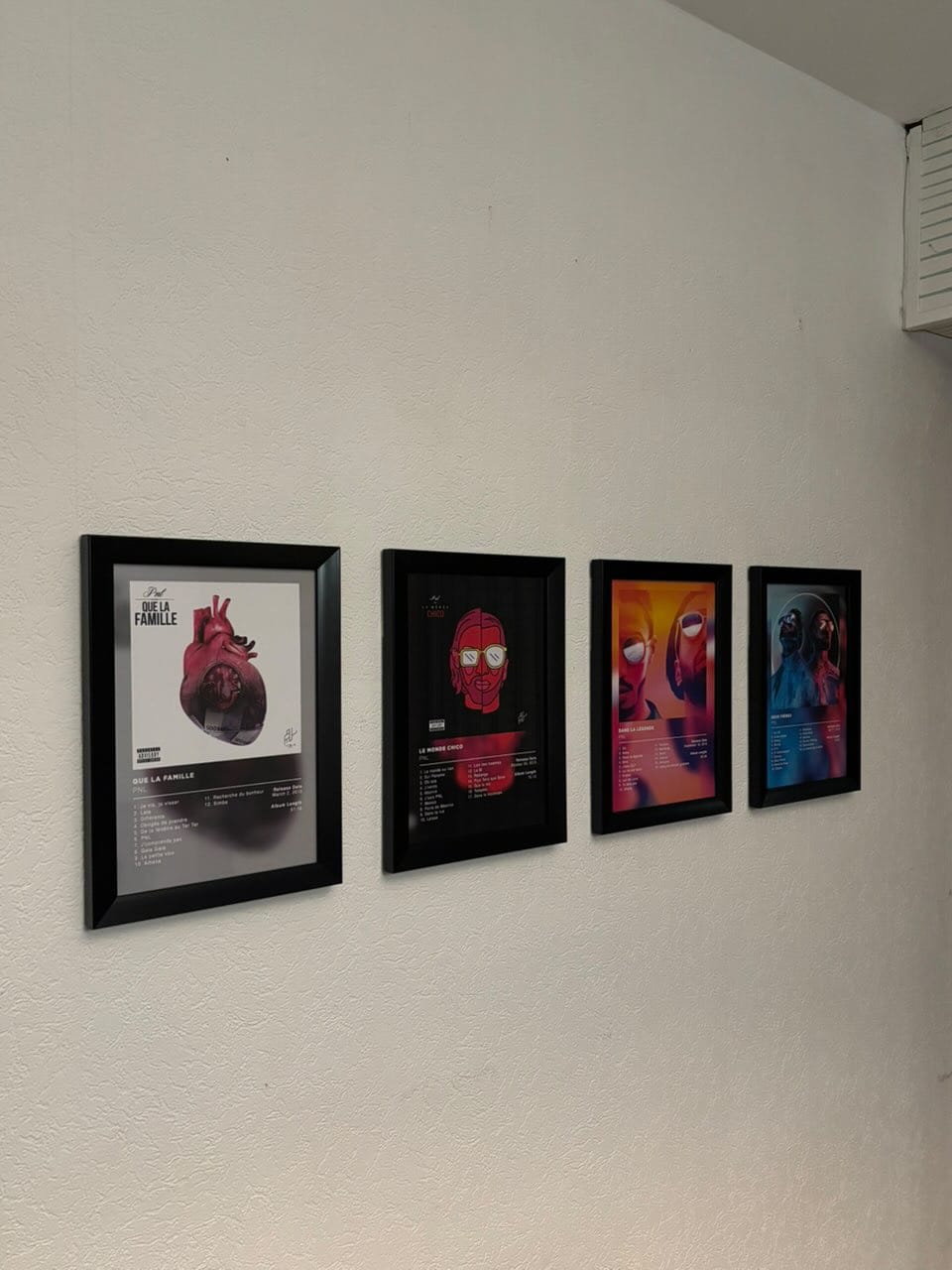 Customer photo review of Le monde chico PNL Poster