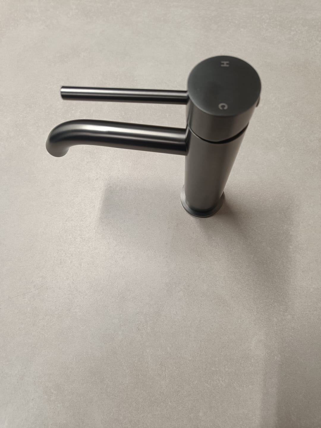 Customer photo review of Mitigeur de salle de bain gris brossé
