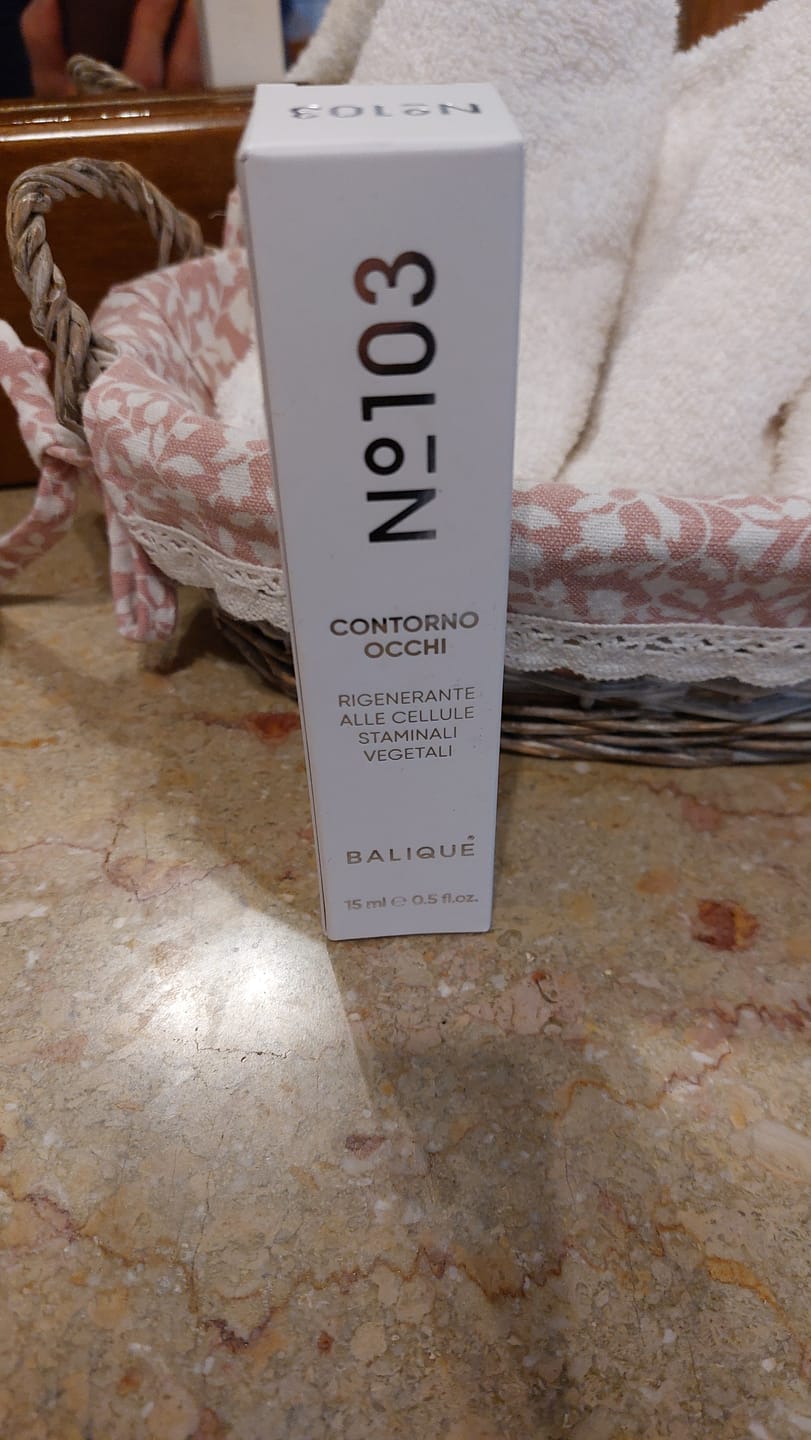 Customer photo review of N°103 - CONTORNO OCCHI