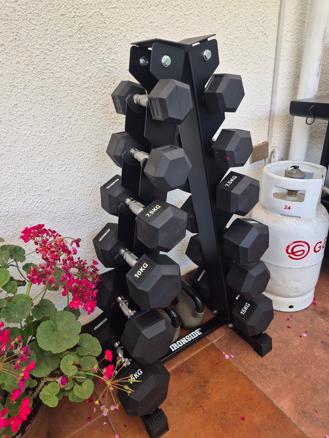 Customer photo review of Pack IRONSIDE Mancuernas Hexagonales (KG) + Rack de Almacenamiento