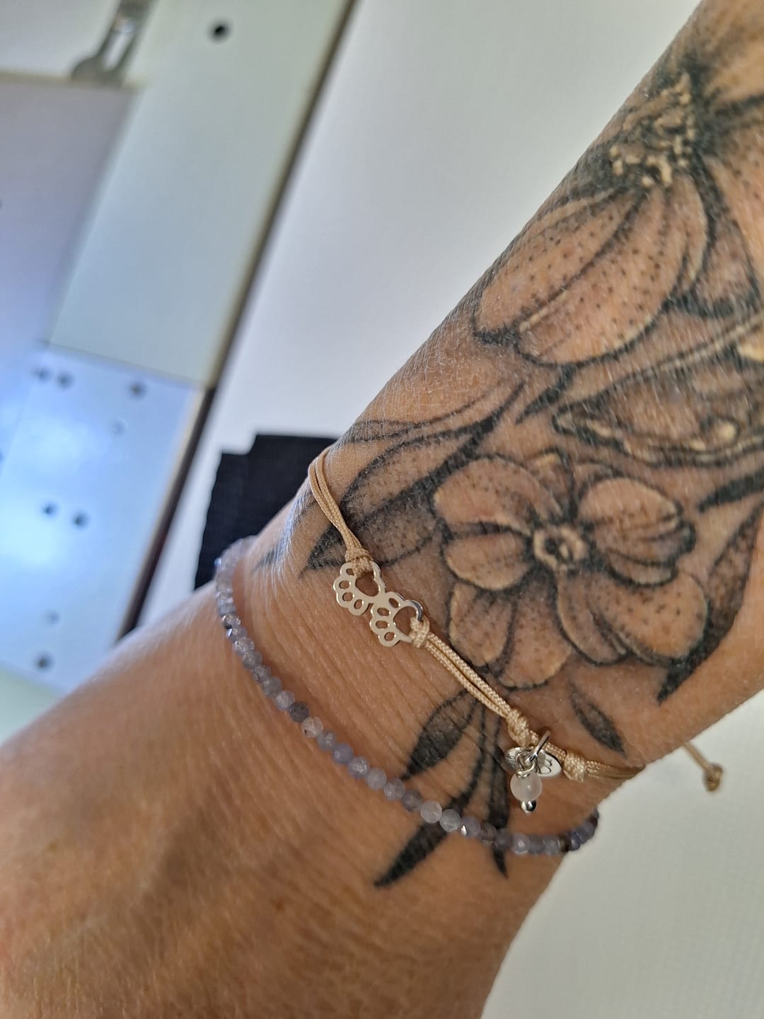 Customer photo review of Pawsitive Armband