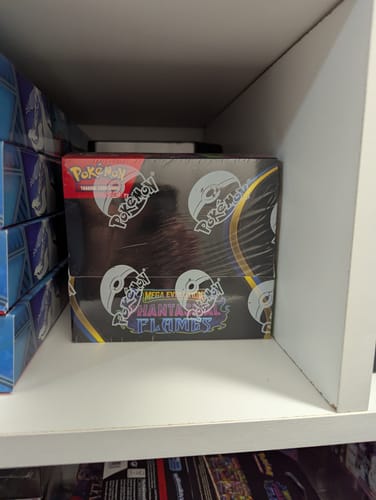 Customer photo review of Pokemon Mega Charizard X ex Ultra Premium Collection (Preorder 17th) LIMIT 1