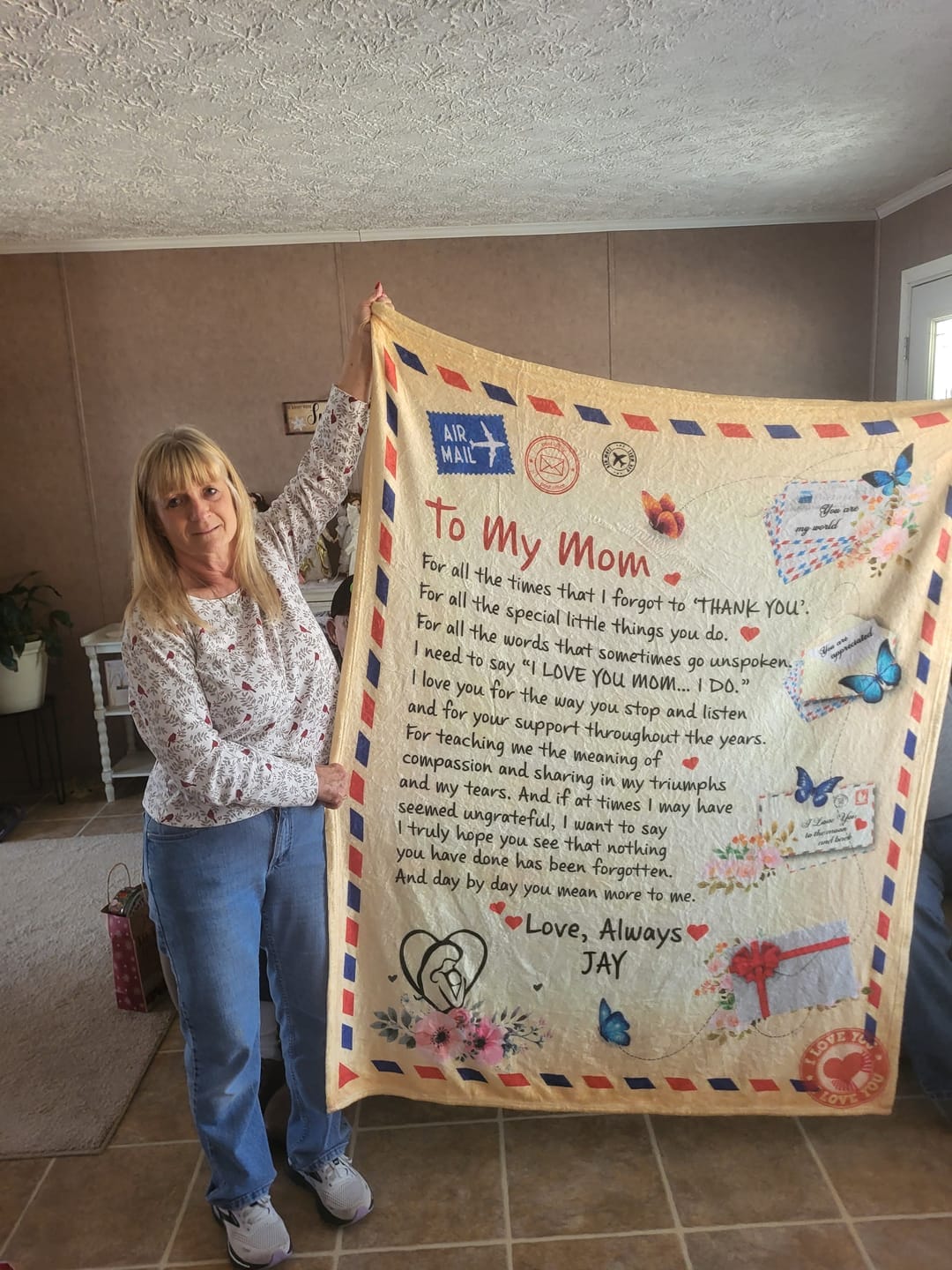 Customer photo review of Mom - Giant Post Card Blanket Gift